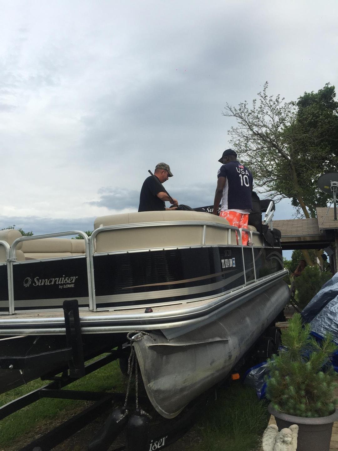 Service and maintenance of a pontoon boat rental at Lake Lewisville
